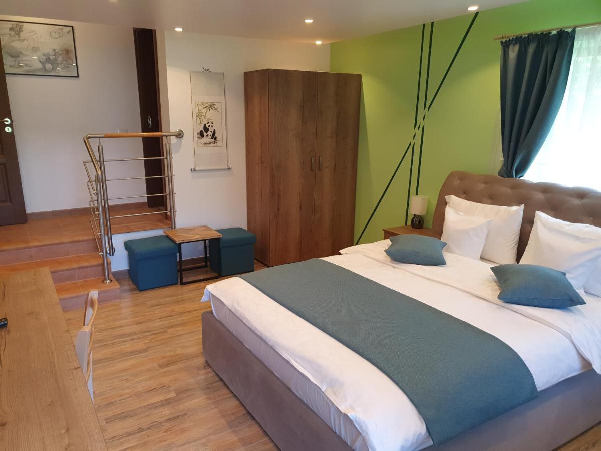 Casa Stefandra Hotel Breaza  Luaran gambar